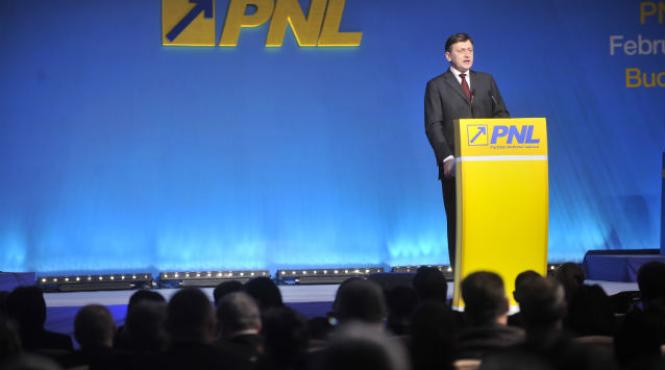 antonescu crede ca noul partid rezultat din fuziunea pnl pdl poate ajunge pana la 40