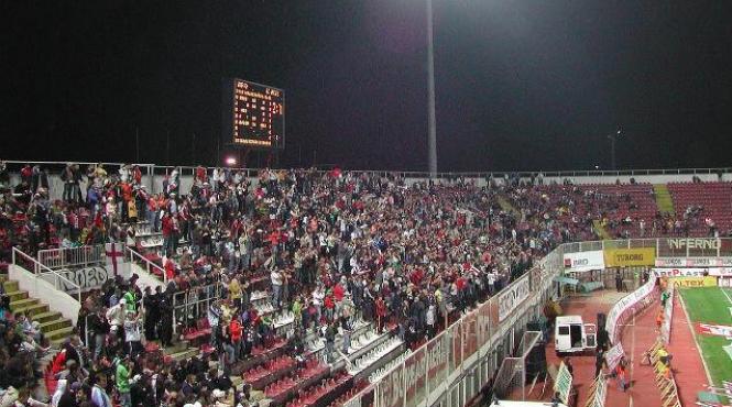 peste 100 de politisti si 250 de jandarmi mobilizati pentru meciul de fotbal rapid steaua