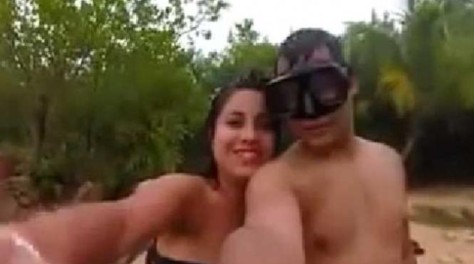 video real sau fals cuplu lovit de traznet chiar in timpul unui selfie