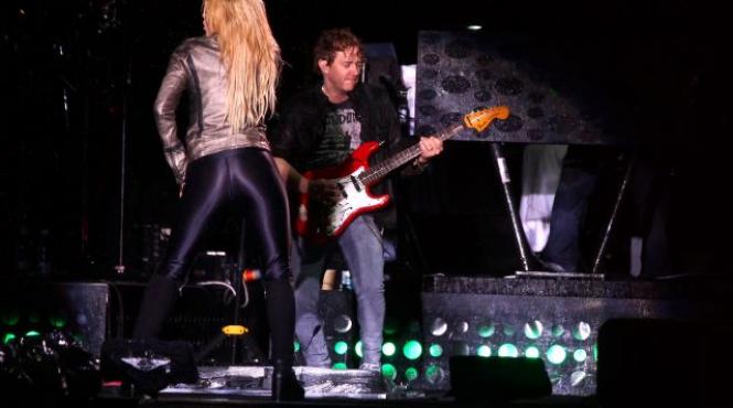 record pe facebook a strans peste 100 de milioane de like uri pe contul sau oficial ce mesaj i a transmis mark zuckerberg