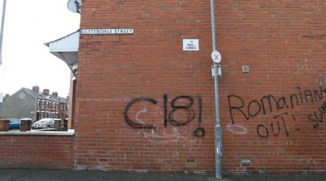 mae ingrijorat de atacurile impotriva unor romani in irlanda de nord