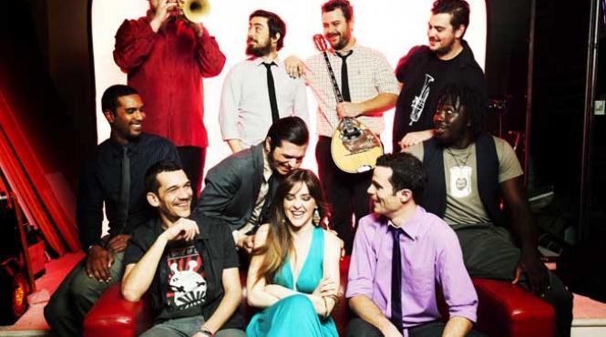 show imam baildi in parcul a i cuza