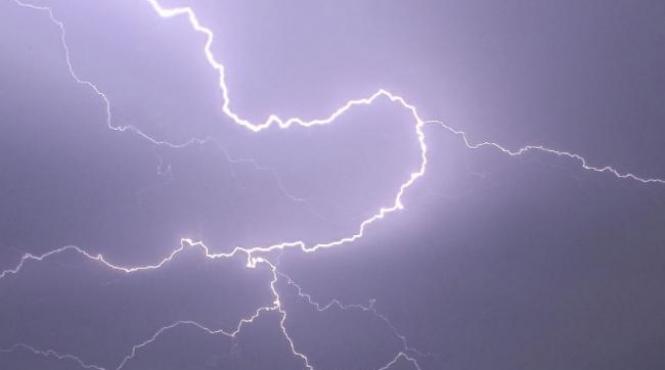 un cioban prahovean a decedat dupa ce a fost lovit de fulger