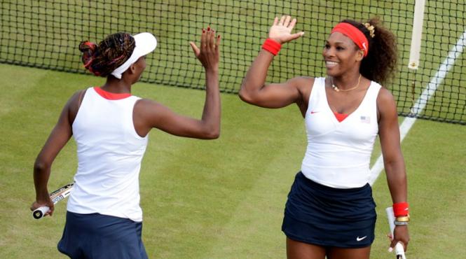 surorile serena i venus williams adversare in semifinalele turneului de la montreal