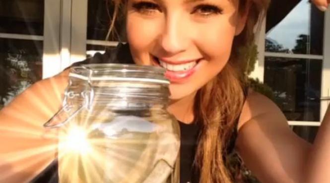 thalia si a scos doua coaste si le tine la borcan regina telenovelelor a postat dovada pe instagram video