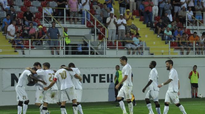 olympique lyon astra giurgiu 1 2 in mansa tur a play off ului europa league