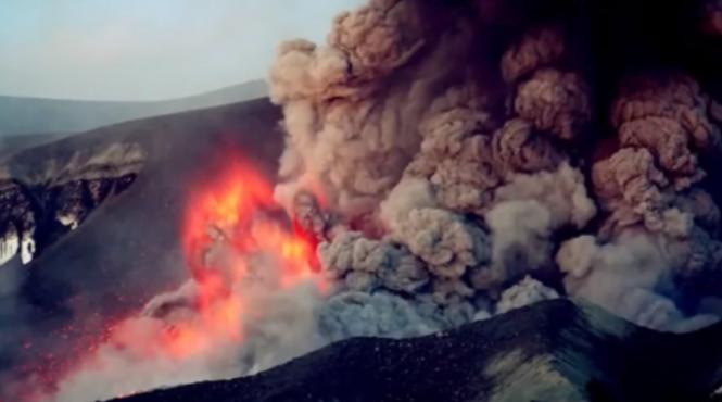 vulcanul bardarbunga din islanda a erupt traficul aerian in zona a fost interzis