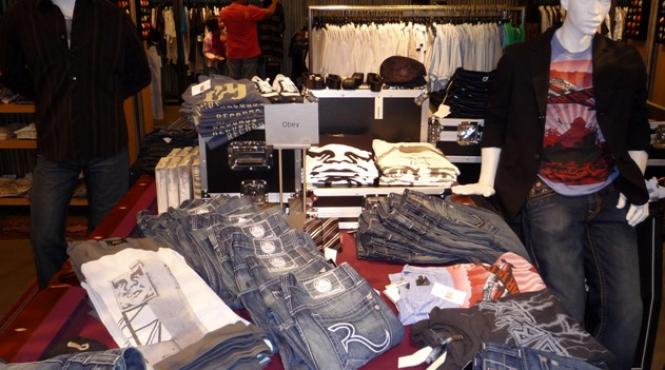 metoda inedita a unui centru social din bucure ti de a atrage voluntari faci fapte bune i prime ti haine