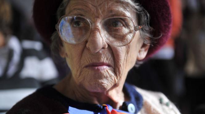 senatorii au adoptat propunerea de lege privind sarbatorirea zilei bunicilor la 1 octombrie