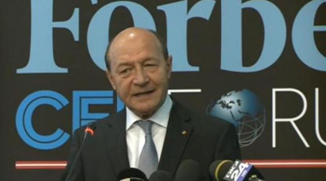 basescu romania risca sa reintre intr o perioada de criza economica