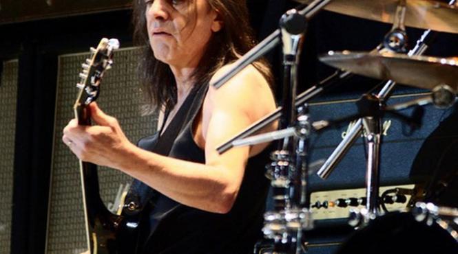un nou album ac dc fara malcolm young chitaristul se retrage din motive de sanatate