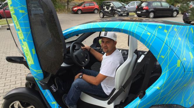 pentru a nu pierde nicio secunda in trafic concurentul de la danseaza printre stele a apelat la o solu ie ingenioasa