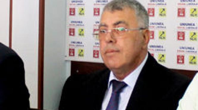 primarul liberal al comunei adunatii copaceni il sprijina pe ponta in alegerile prezidentiale