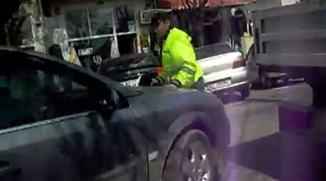 politist intersectie virtutii sofer beat fara permis