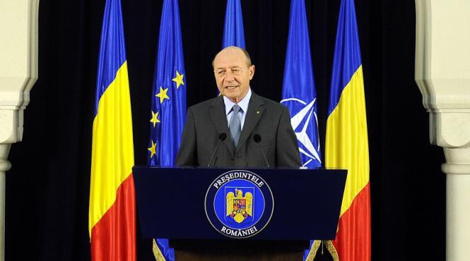 basescu face declara ii la 16 30