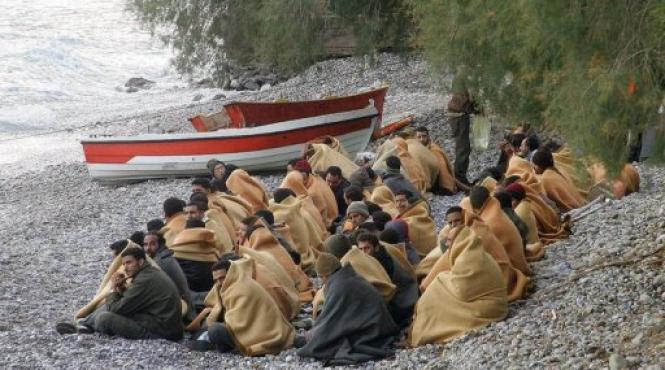 situatie critica pe insulele din sud estul marii egee numarul refugia ilor sirieni a crescut cu 223