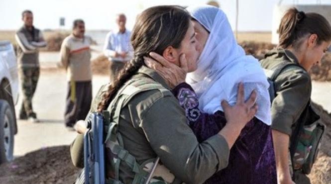 liderul kurzilor luptatori din kobane este o femeie mayssa abdo conduce atacurile impotriva jihadistilor statului islamic