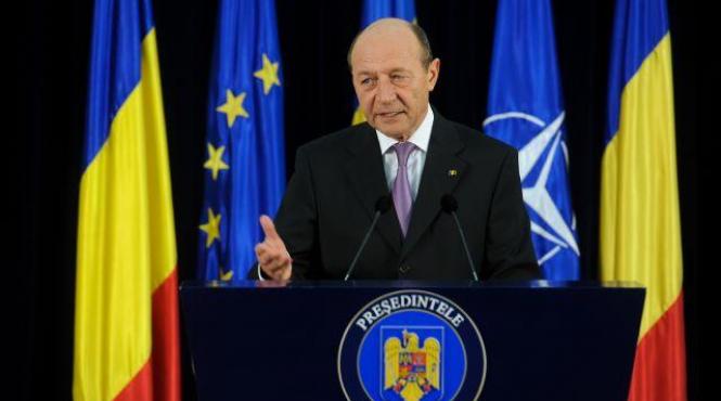 de ce vrea basescu scandal la sie cui serveste de fapt conflictul cu spionajul romanesc