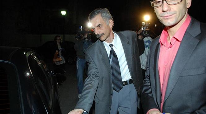 papici demisia politie politica de tip stalinist marca dna