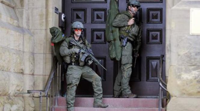 soldatul impuscat langa cladirea parlamentului canadian a murit