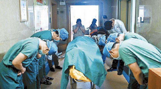 gestul unui baietel inainte de a muri i a lasat fara cuvinte pe medici ce a facut micutul este uimitor