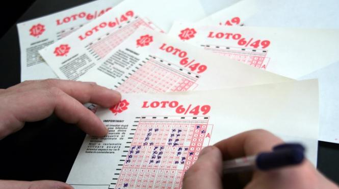 reportul la loto 6 49 pentru tragerea de duminica depaseste 8 milioane de euro