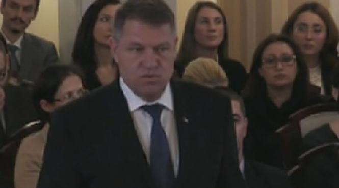 iohannis a primit mandatul de presedinte romanii prin votul lor au spus foarte clar stop si de la capat