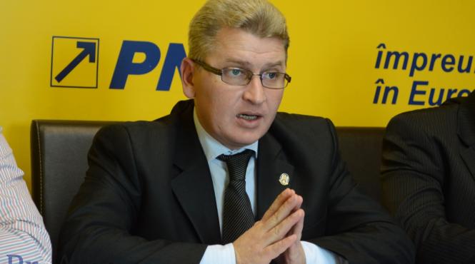 trompeta cuplului atanasiu bijboaca declan eaza scandalul festivitatilor de la alba iulia