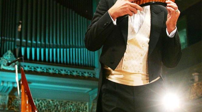 maestrul gheorghe zamfir concert extraordinar de craciun la sala palatului