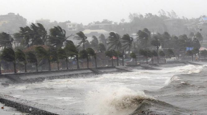 supertaifunul hagupit a facut ravagii in filipine furtuna a lovit cu rafale de 210 km ora video