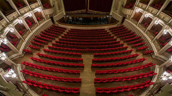 revelion la opera