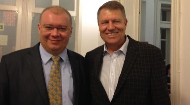 basistii disperati iohannis in biroul lui iiescu dan mihalache in cel al lui basescu