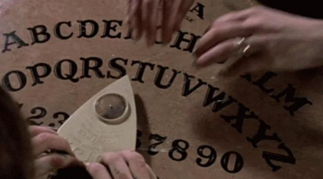 au folosit placa spiritelor ca sa contacteze cainele mort ce s a intamplat dupa e cutremurator