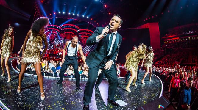 robbie williams va canta canta pop si jazz la bucuresti aproximativ doua ore si jumatate