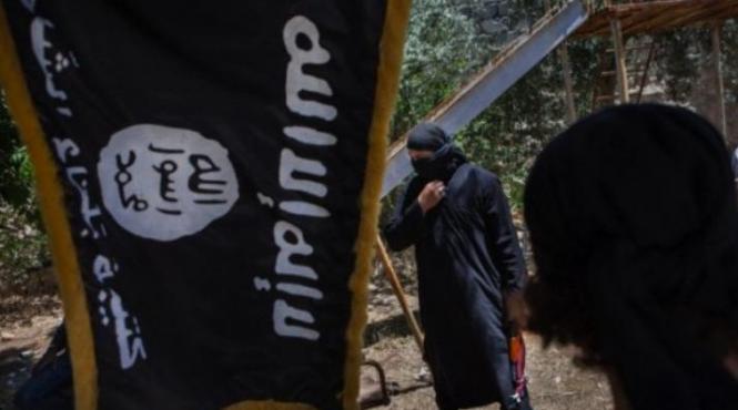 halucinant ce se intampla cand jihadistii isis pun mana pe un homosexual