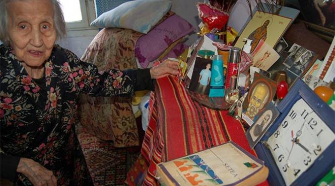 coana preoteasa la 105 ani mergea la coafor si se parfuma ca la 15