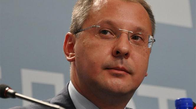 pe i a ridicat imunitatea parlamentara liderului socialistilor europeni