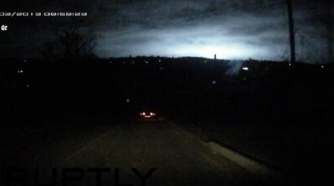 lumini misterioase pe cerul rusiei cum explica specilistii fenomenul bizar filmat in creierii noptii video