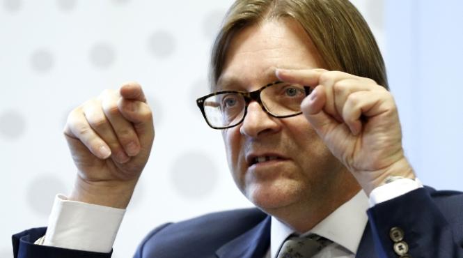 liderul alde cere investigarea partidelor finantate de banci rusesti verhofstadt ue este in conflict cu putin nu cu rusia