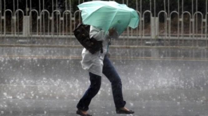 informare meteo de ploi si vant puternic in toata tara pana miercuri seara