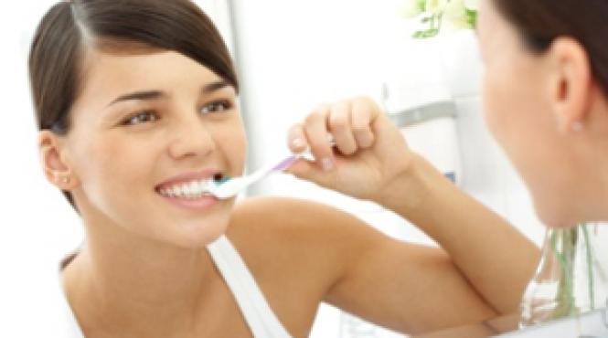 campanie de informare privind sanatatea dentara in parcul lumea copiilor din sectorul 4