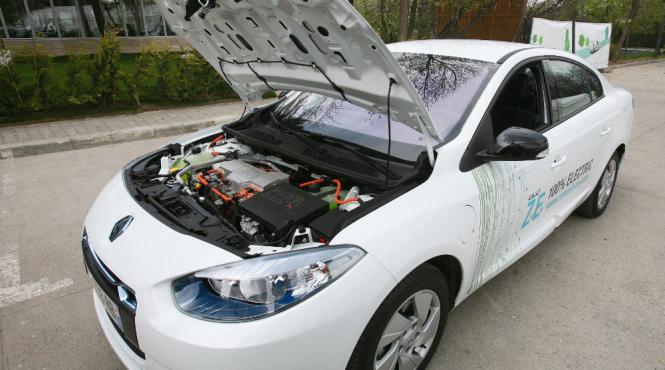 mai multe masini electrice din 2015