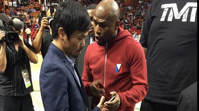 box mayweather pacquiao meciul secolului cu centurile pe masa