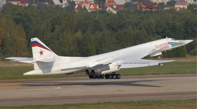 rusia se pregateste de razboi ministrul apararii a dat ordin sa intre in productie un super avion