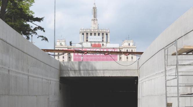 inaugurarea pasajului de la piata presei libere atarna de un cablu