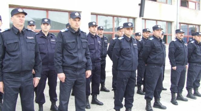 daca vreti sa deveniti jandarmi