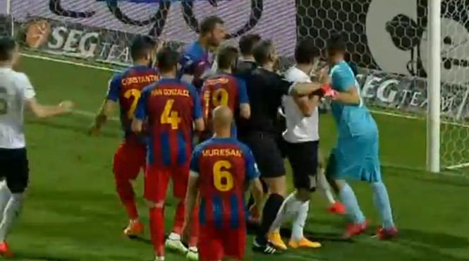 liga 1 patru cartonase rosii patru goluri si multi nervi asa tg mures se impiedica in cursa pentru cucerirea campionatului