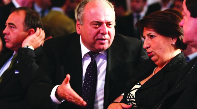 baietii destepti din energie sunt tot pe val