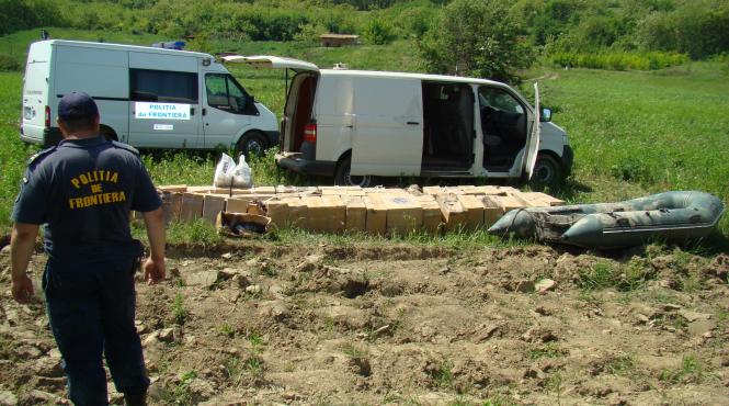 cauciucuri umflate cu tigari de contrabanda