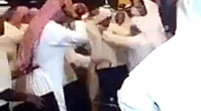 bataie intre actionarii unei companii din kuweit video